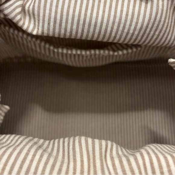 Anthropologie Bali Circle
Rattan Handbag. New Condition - Picture 6 of 6